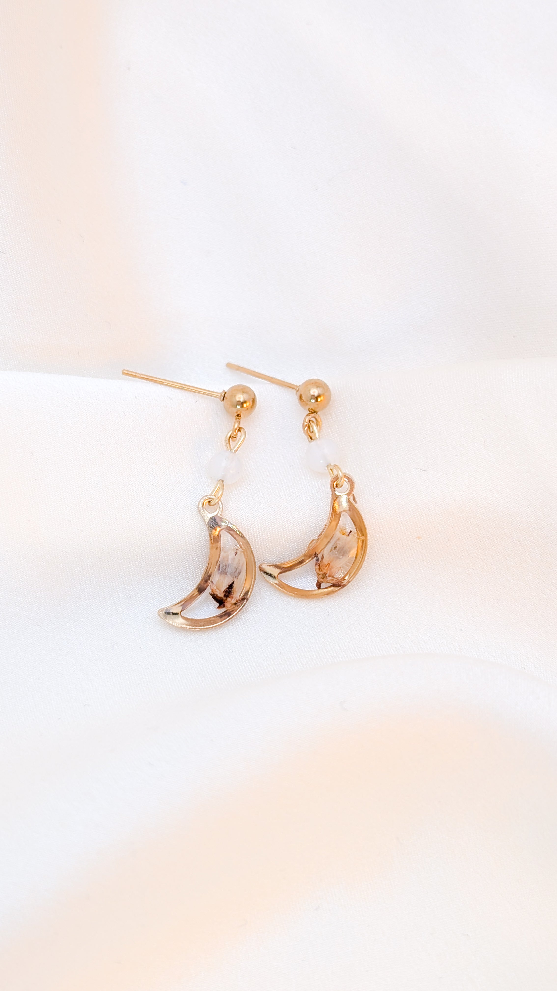 Cassandra Earrings - Gold