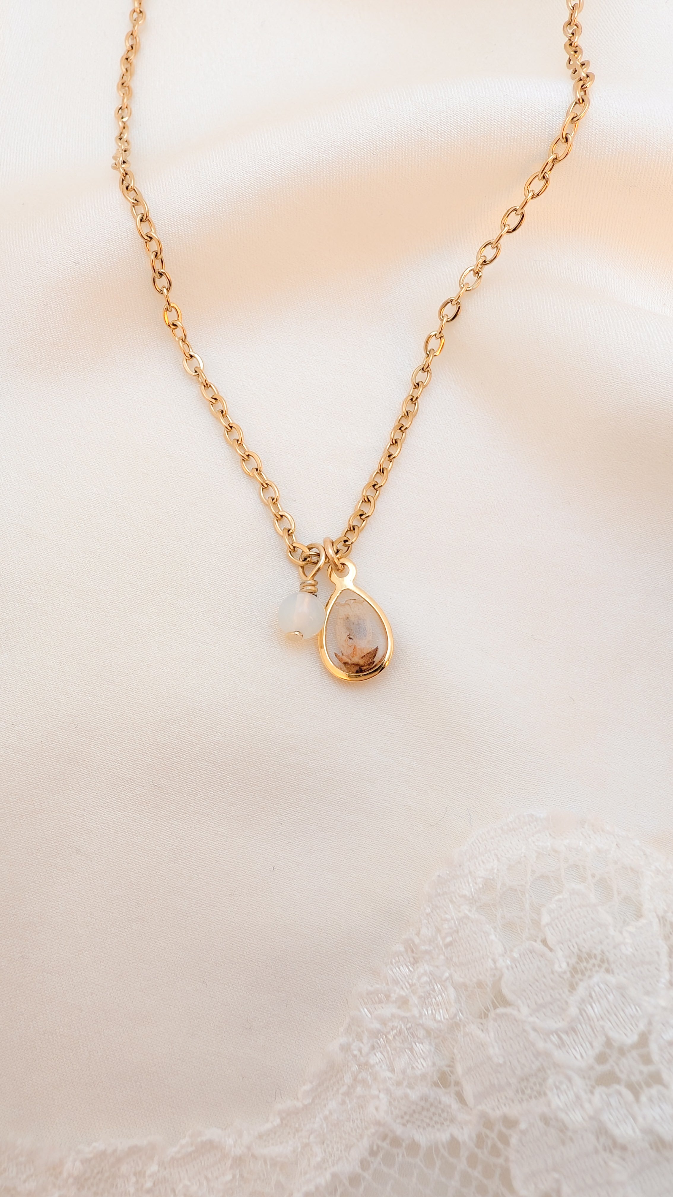 Cassandra Necklace - Gold