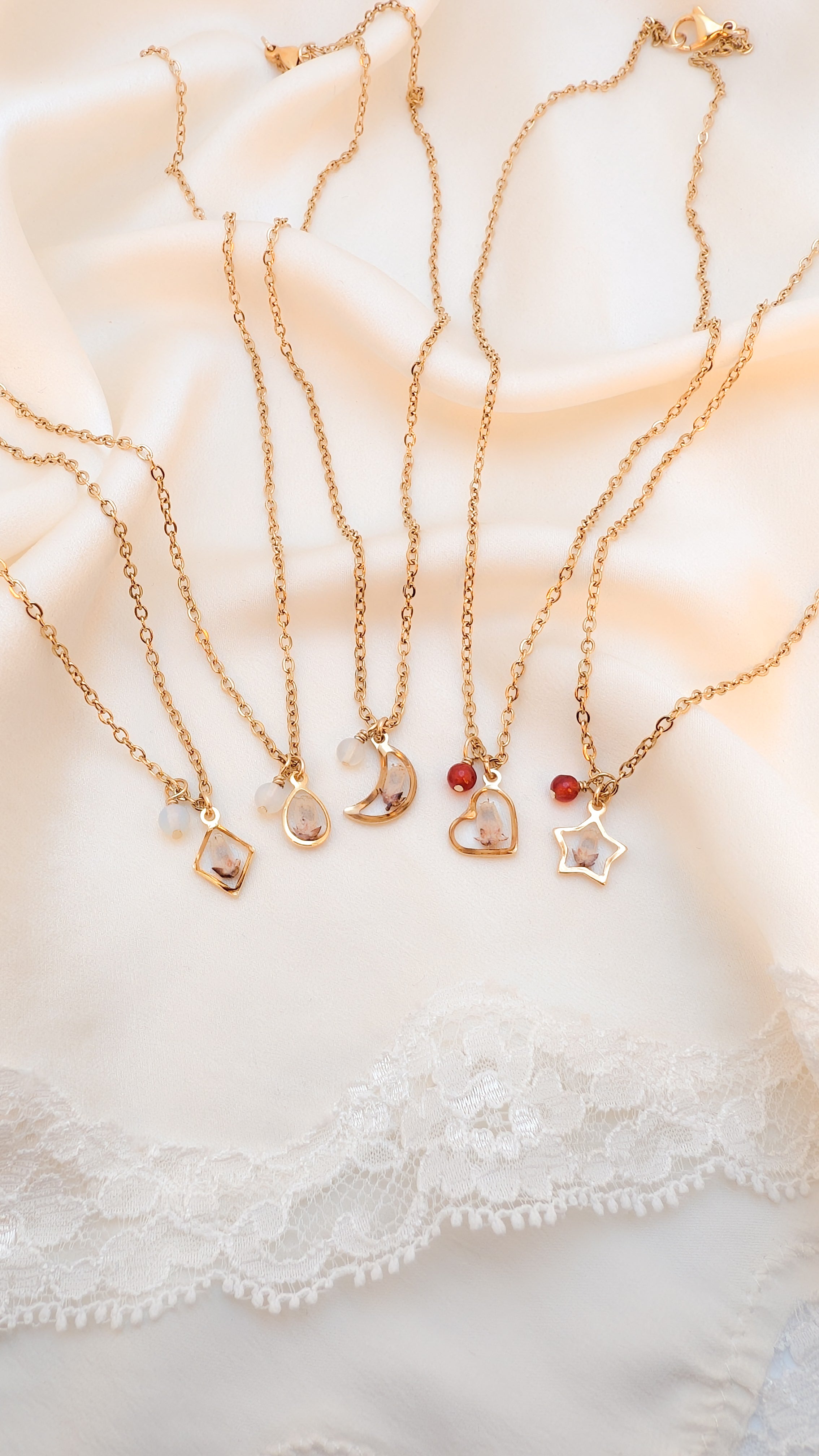 Cassandra Necklace - Gold